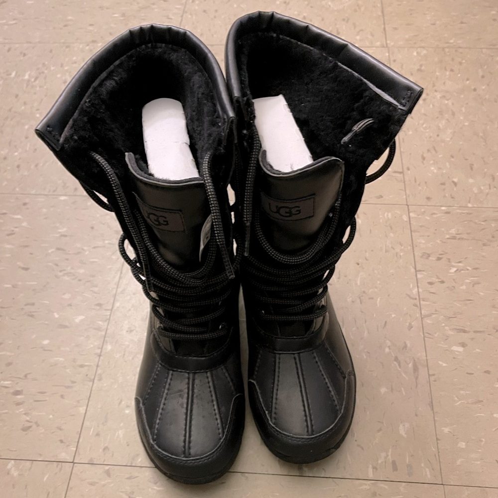 Kids Ugg Butte II